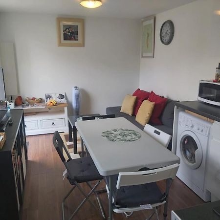 Cosy London Holiday Home Экстерьер фото