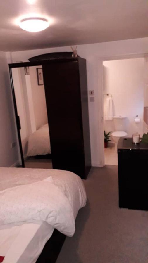 Cosy London Holiday Home Экстерьер фото